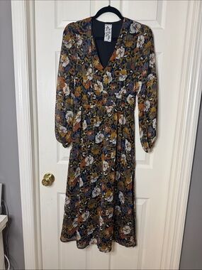 Sadie & Sage Navy Floral V-Neck Long Sleeve Midi Dress
